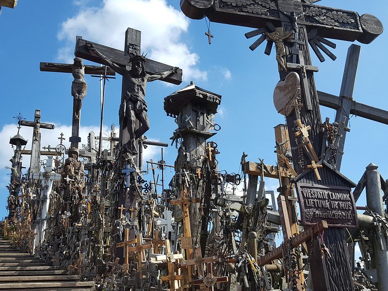 Hill of Crosses Tour